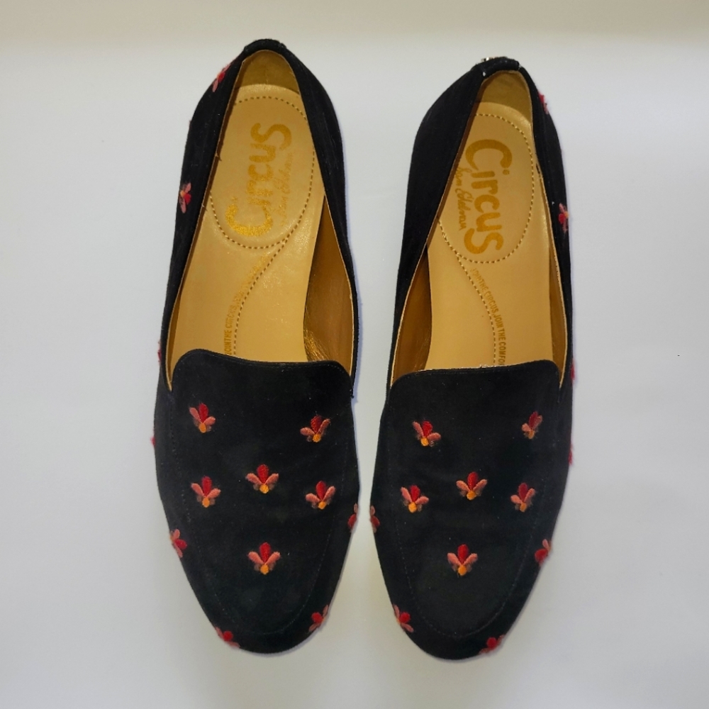 Sam Edelman | Harlem Black Embroidered Loafers - Picture 3 of 8